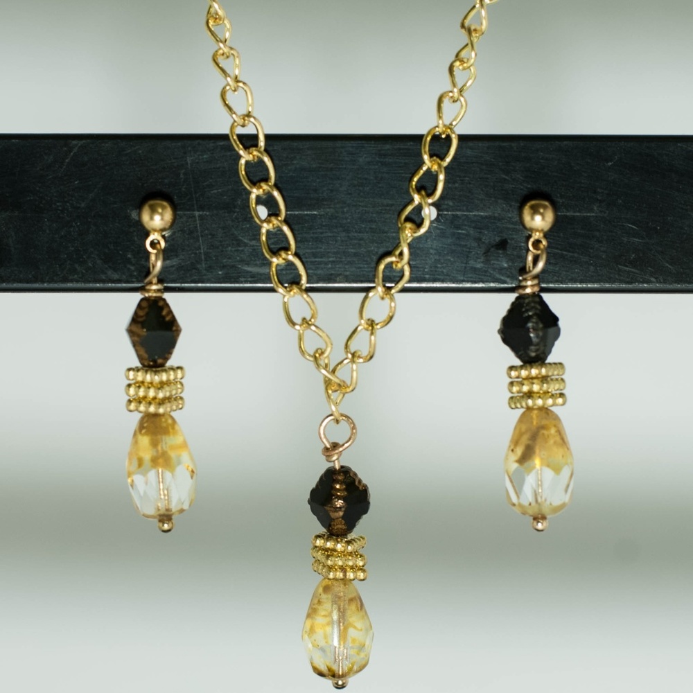 NWT Vintage Czech glass jewelry set